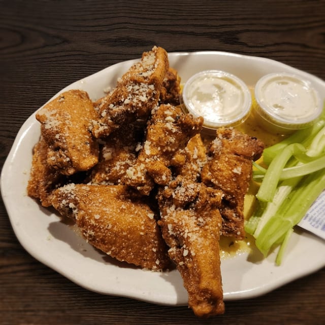 Garlic Parm Wings.